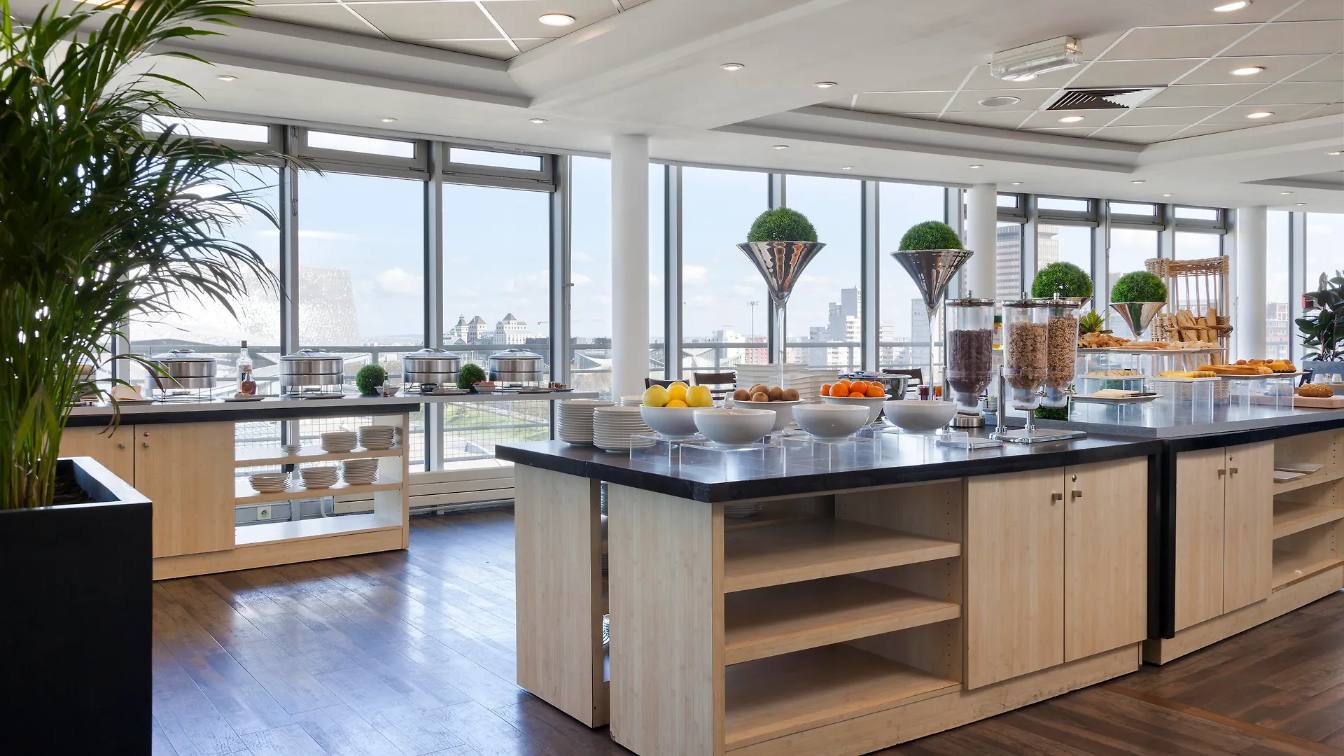 Mercure Paris 19 Philharmonie La Villette Hotel
