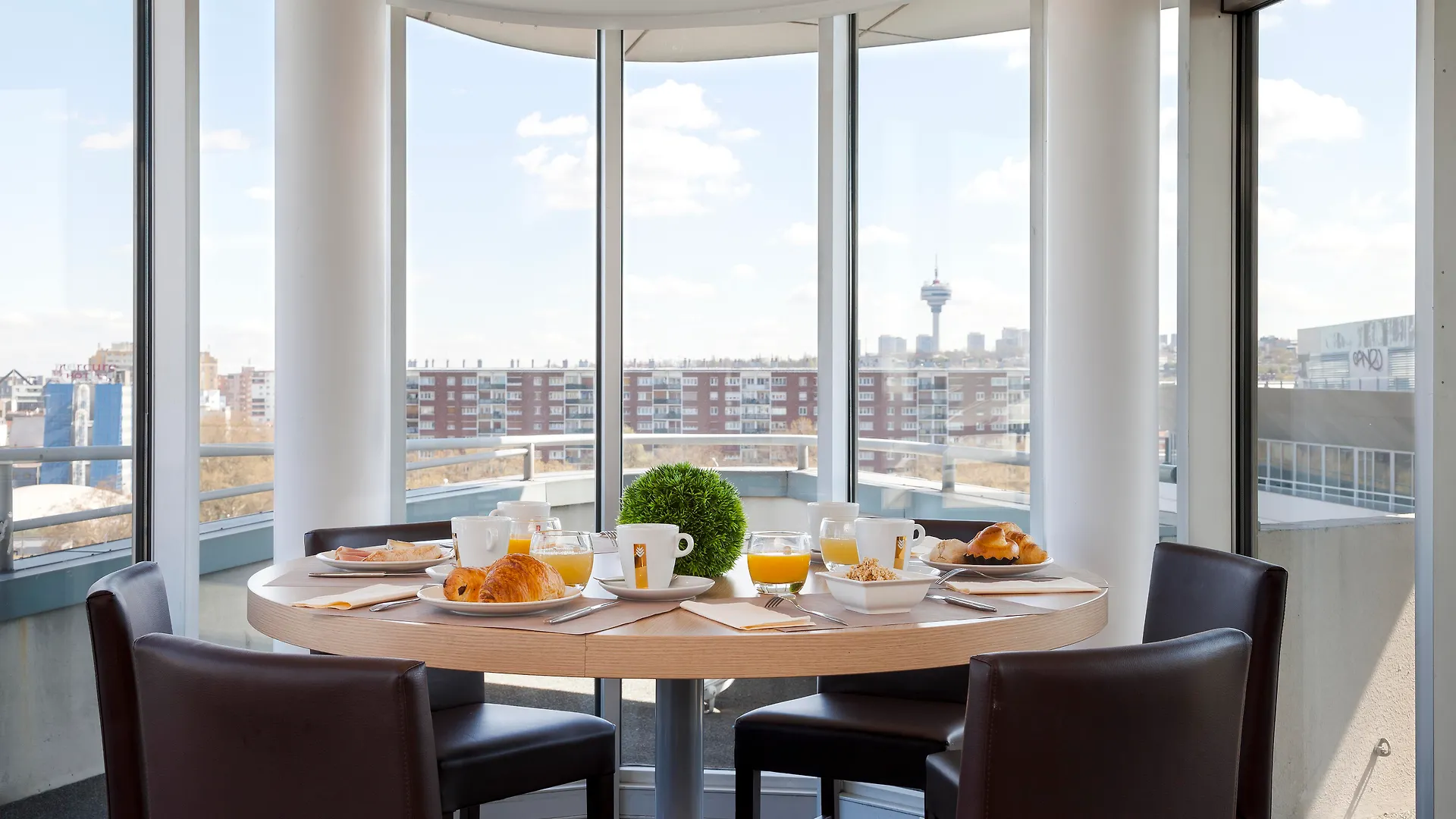 Mercure Paris 19 Philharmonie La Villette Hotel